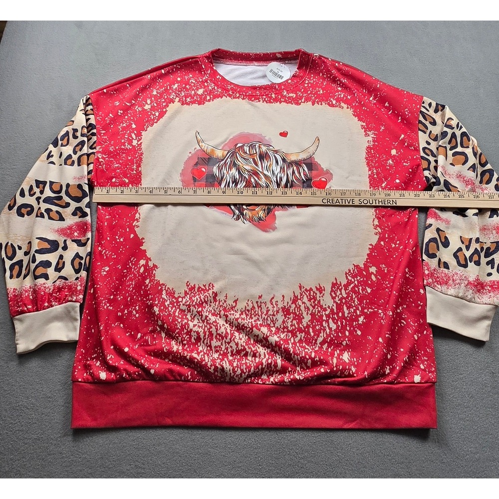 Womens Red Creme Highland Cow Light Sweatshirt Med Leopard Print Sleeve Relaxed - Picture 4 of 8